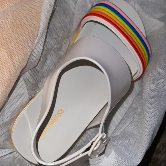 New MINI‎ MELISSA
Girl's Rainbow Sandals - Picture 5 of 5